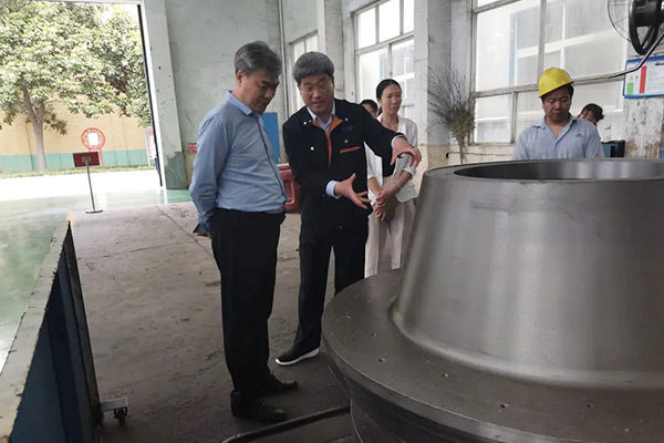 新鄉(xiāng)市委副書記王新軍蒞臨長城公司調(diào)研指導