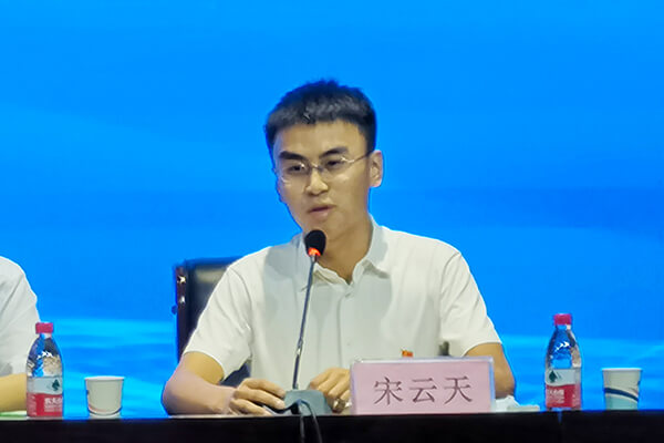 孟莊鎮黨委副書記、鎮長宋云天