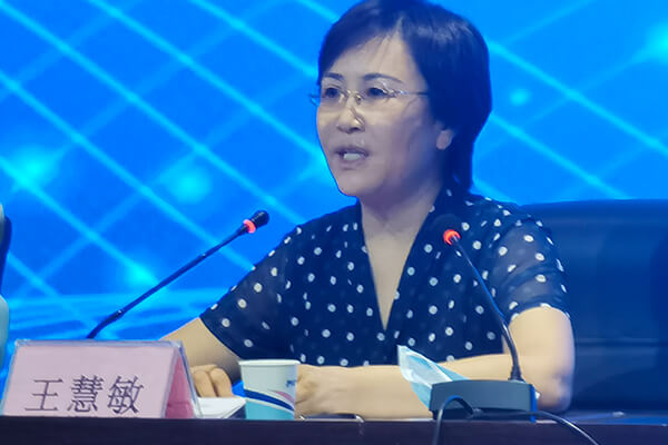 市委副書記、市委教育工作領導小組組長王慧敏