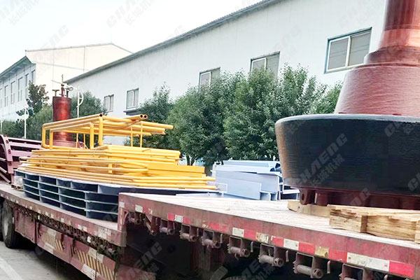 湖北年產60萬噸鋼渣線搖臂、磨輥等發貨