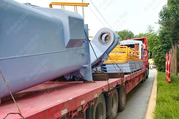 山東年產30萬噸礦粉線上殼體、搖臂發貨